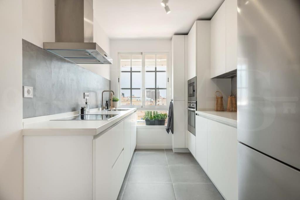 Sunlit & Fresh Apartment - Center By Rems Malaga Zewnętrze zdjęcie