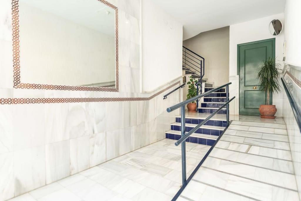 Sunlit & Fresh Apartment - Center By Rems Malaga Zewnętrze zdjęcie